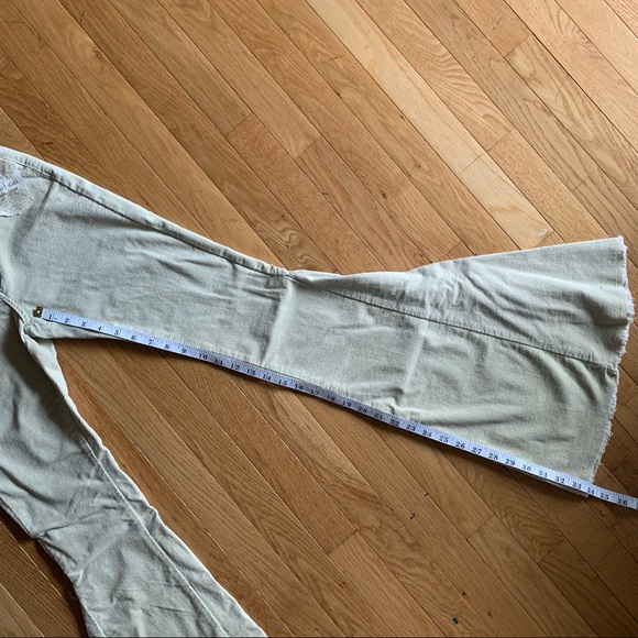 Altar’d State Women’s Ella Corduroy Flare Pants - Picture 6 of 14